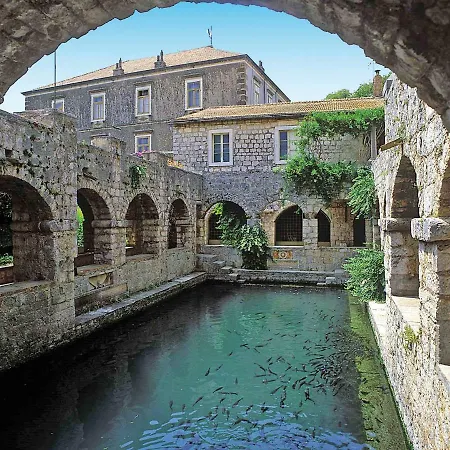 ゲストハウス Rade