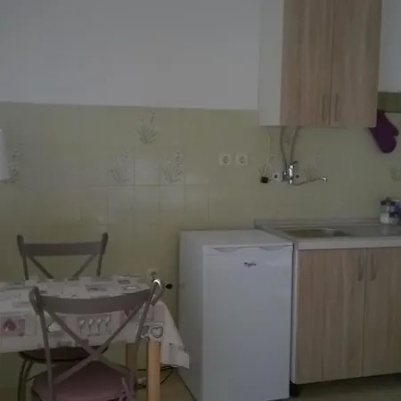 Gostinjska kuća Rade 3*